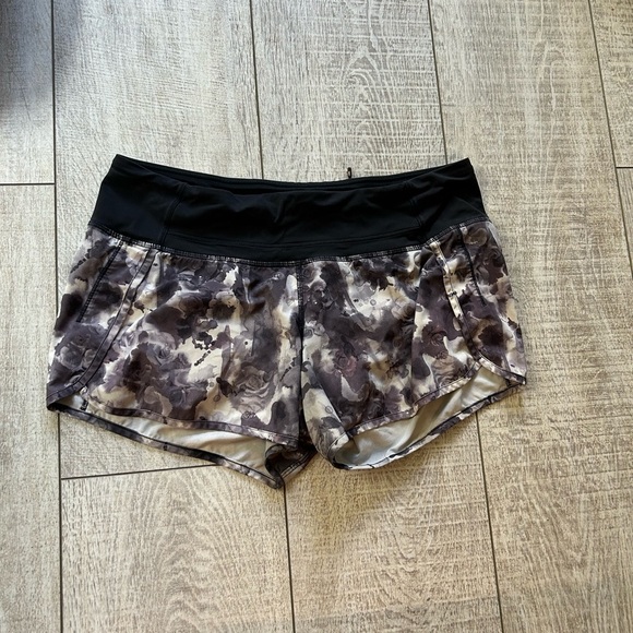 lululemon athletica Pants - Lululemon Athletica Black and Gray Athletic Shorts